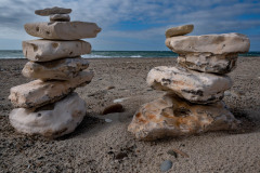 Stone-Balance am Stand von Vorupør